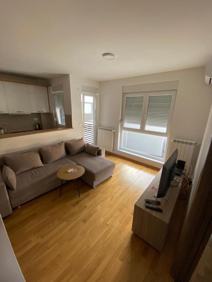 Cool Apartments With Free Parking Čačak Eksteriør bilde